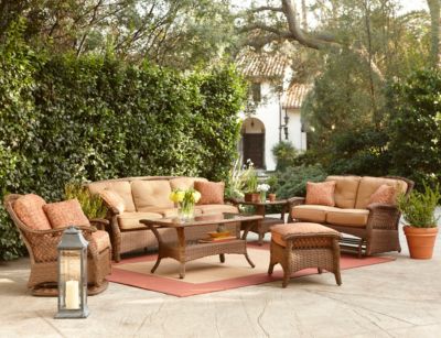 Veranda-Seating-Collection