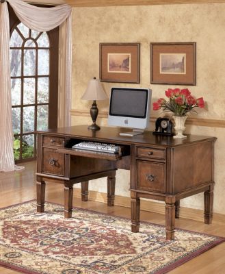 Storage-Leg-Desk