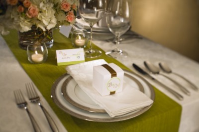 How to Plan a Nifty, Thrifty Wedding
