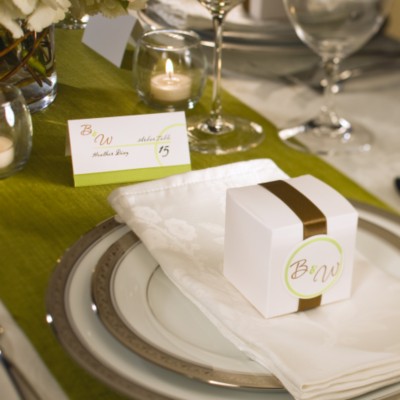 Printable Place Cards Weddings on Articles How To Plan A Nifty  Thrifty Wedding   Avery