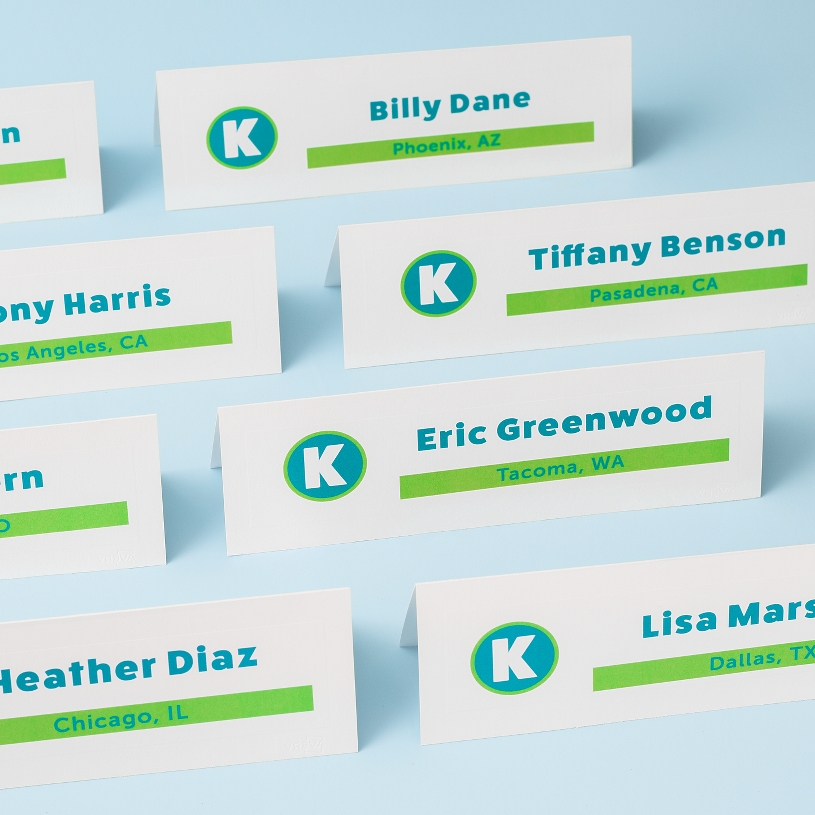 Tent cards printed with large text come in handy to identify the people around the table. Great for panel discussion groups or setting up a seating arrangement at a conference.