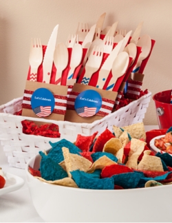 Decorative stickers for utensil packets made with Avery Round Labels and the “Grand Old Flag” design in Avery Design & Print.