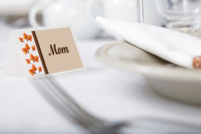 What’s Cooking? Three Ways to Throw a Dinner Party