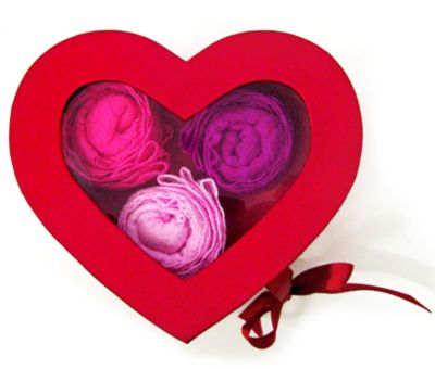 3 Original Rise Thongs In Satin Heart Box
