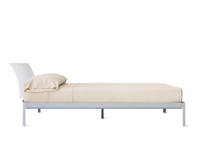 Min Bed w/ Plexi Headboard