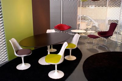 Saarinen Dining Table - 47 in.