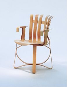 Gehry Hat Trick&trade; Armchair