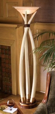 The Hunter&rsquo;s Grand Trophy Sculptural Floor Lamp