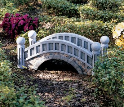 The Halfpence Cobblestone Bridge