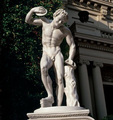 Faune Cymbalier Statue
