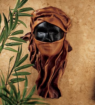 Salome Wall Mask