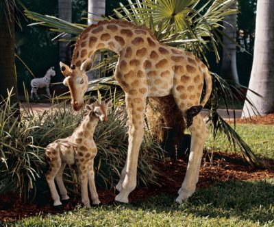 Ginika (Large Giraffe Statue) <i>Ships in 2 pcs.</i>