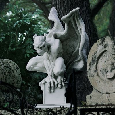 Draga the Gargoyle Vampire Statue (Large Draga)