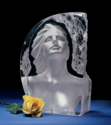 Reflections of Romance Sculpture