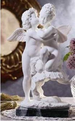Il Primo Bacio Sculpture