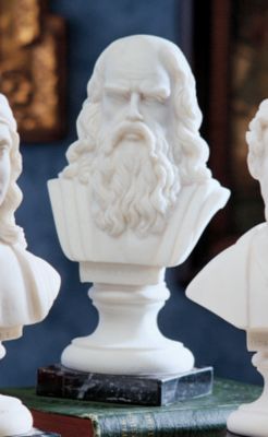 Leonardo Renaissance Master Statue