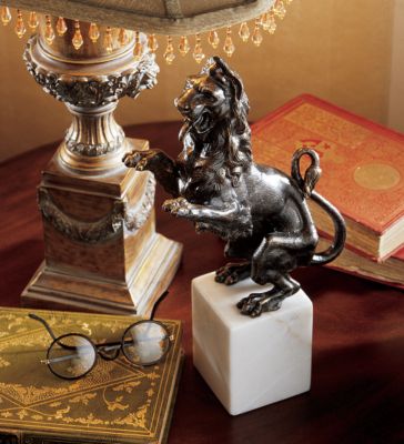 Heraldic Lion of Cheminees Iron Statue