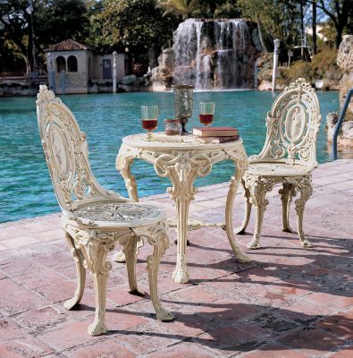 Regent&rsquo;s Park Victorian Garden Collection<br>(Set Includes: Table & 2 Chairs)