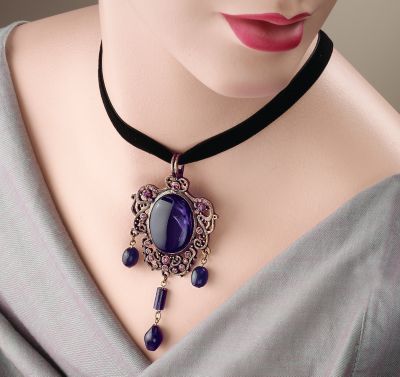 Earrings - Lydias Legacy Pendant And Earrings Ensemble