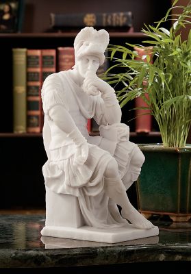 Lorenzo de Medici Statue