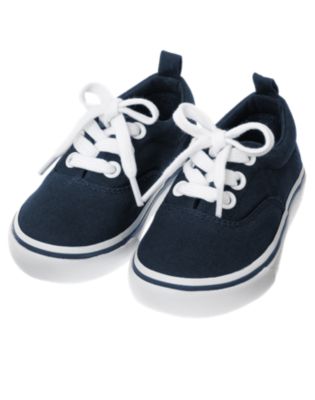 Canvas Sneaker