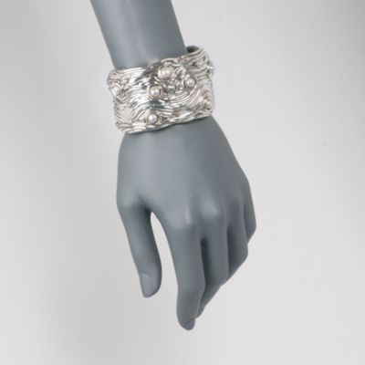 6-6.5mm Cultured Pearl Cuff Bracelet in Sterling Silver. 7" &mdash; Alt Image 2