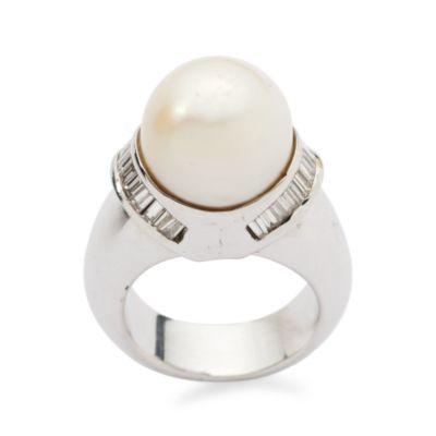 C. 1990 Vintage 13mm South Sea Pearl Ring With Diamonds in 18kt White Gold. Size 6.5 &mdash; Alt Image 3