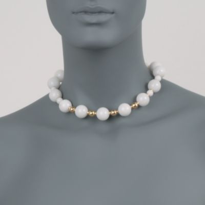 8mm and 16mm White Jade Bead Necklace in 14kt Yellow Gold. 20" &mdash; Alt Image 2