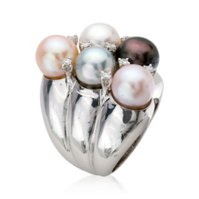 C. 1970 Vintage 8.5-9mm Cultured Pearl Cluster Ring With Diamonds in 18kt White Gold. Size 6.5 &mdash; Alt Image 2