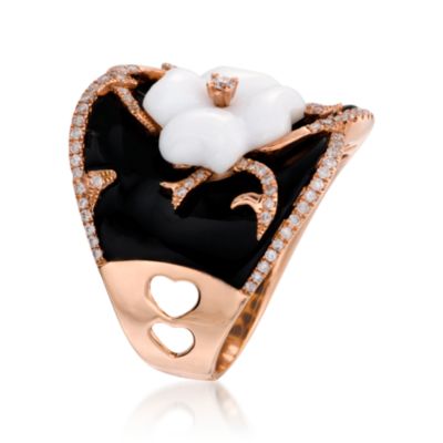 Black Onyx, White Agate and Diamond Floral Ring In 18kt Rose Gold &mdash; Alt Image 3