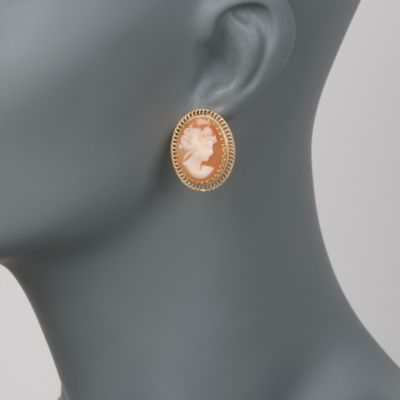 C. 1970 Vintage Shell Cameo Earrings in 14kt Yellow Gold &mdash; Alt Image 2