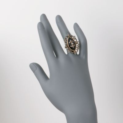 C. 1950 Vintage .11 ct. t.w. Fleur-De-Lis Diamond Ring in Two-Tone. Size 7.5 &mdash; Alt Image 2