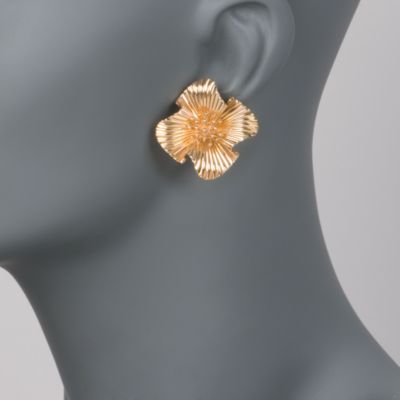 C.1950 Vintage Tiffany Jewelry 14kt Yellow Gold Floral Earrings &mdash; Alt Image 2