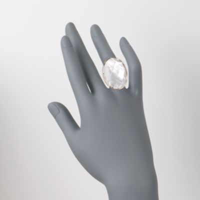 Italian Mother-Of-Pearl Ring in 14kt Yellow Gold. Size 8 &mdash; Alt Image 2