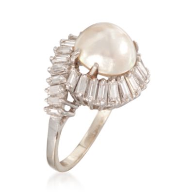 C.1970 Vintage Cultured Mabe Pearl and Diamond Ring in Two-Tone. Size 5.5 &mdash; Alt Image 3