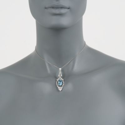 C. 2000 Vintage 4.60 Carat Aquamarine Necklace With Diamonds in Two-Tone. 15" &mdash; Alt Image 2