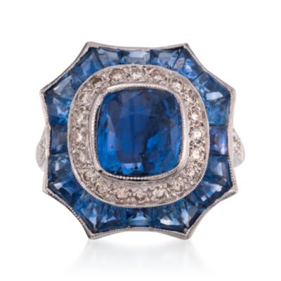 C.1990 Vintage Ceylon Sapphire and Diamond Ring in 18kt White Gold. Size 6.75 &mdash; Alt Image 1