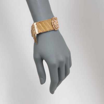 C. 1970 Vintage .25 ct. t.w. Diamond Bracelet in 18kt Yellow Gold. 8.25" &mdash; Alt Image 2