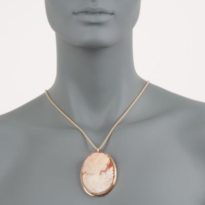 C. 1980 Vintage Shell Cameo Pin Pendant in 14kt Yellow Gold &mdash; Alt Image 2