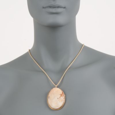 C. 1980 Vintage Carved Shell Cameo Pin Pendant in 14kt Yellow Gold &mdash; Alt Image 2