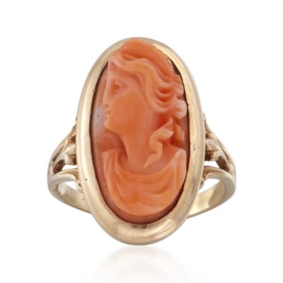 C. 1940 Vintage Carved Coral Cameo Ring in 10kt Yellow Gold. Size 7.75 &mdash; Alt Image 1