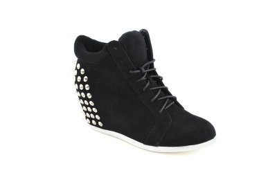 Black stud