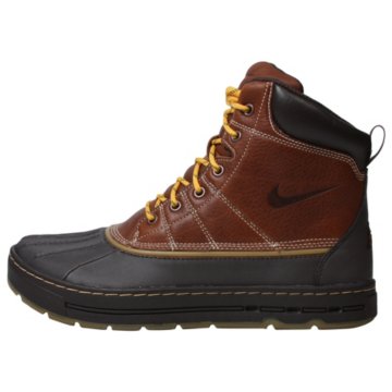 Nike Woodside