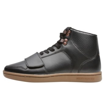 Creative Recreation Cesario