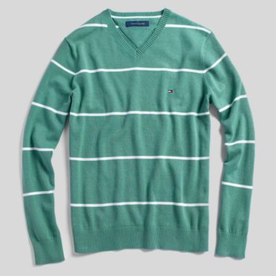 CLASSIC STRIPE V-NECK SWEATER