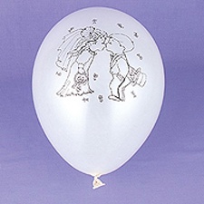 Kissing Couple White Balloon