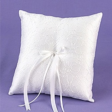 Daisy Ring Pillow