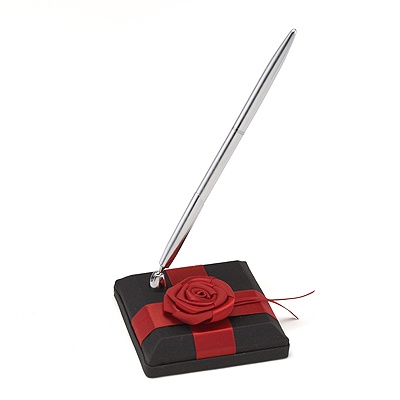 Dramatic Rose Pen