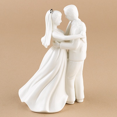 Elegant Couple Figurine Cake Top