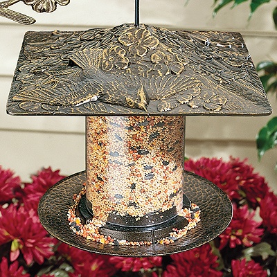 Cardinal Tube Feeder